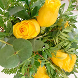 RAMO DE ROSAS AMARILLAS
